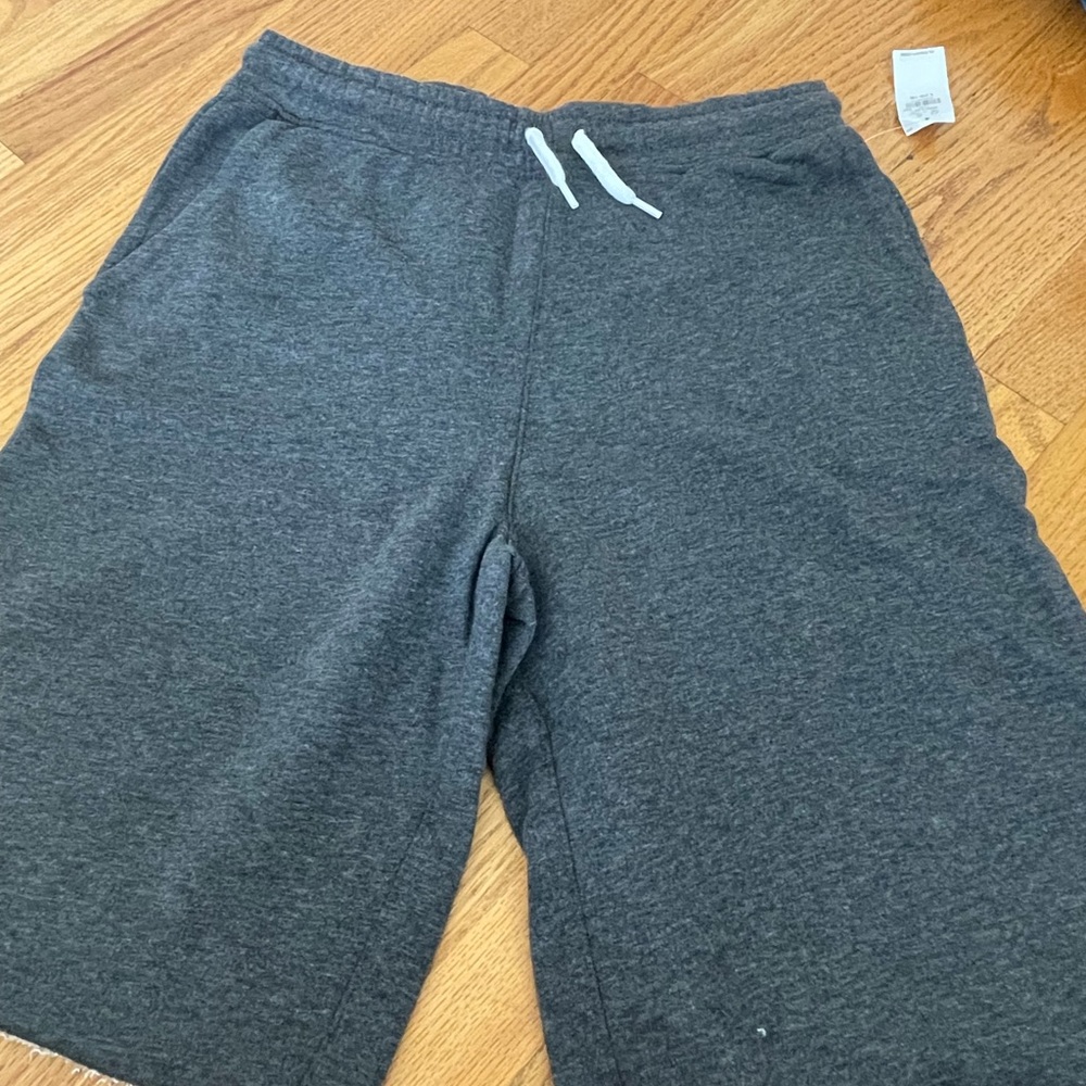 2 pairs of Old Navy boys fleece shorts